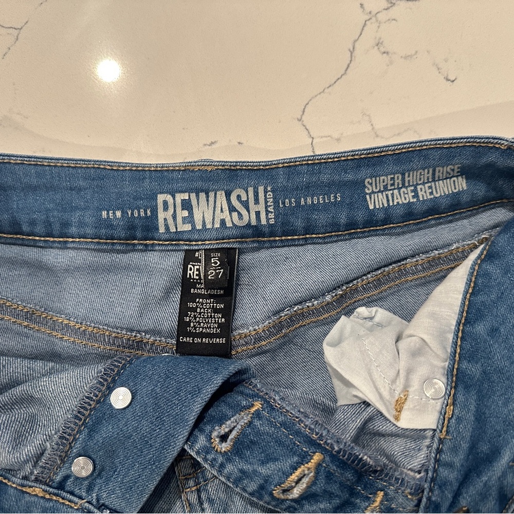 Women’s Jean shorts size 5/27
